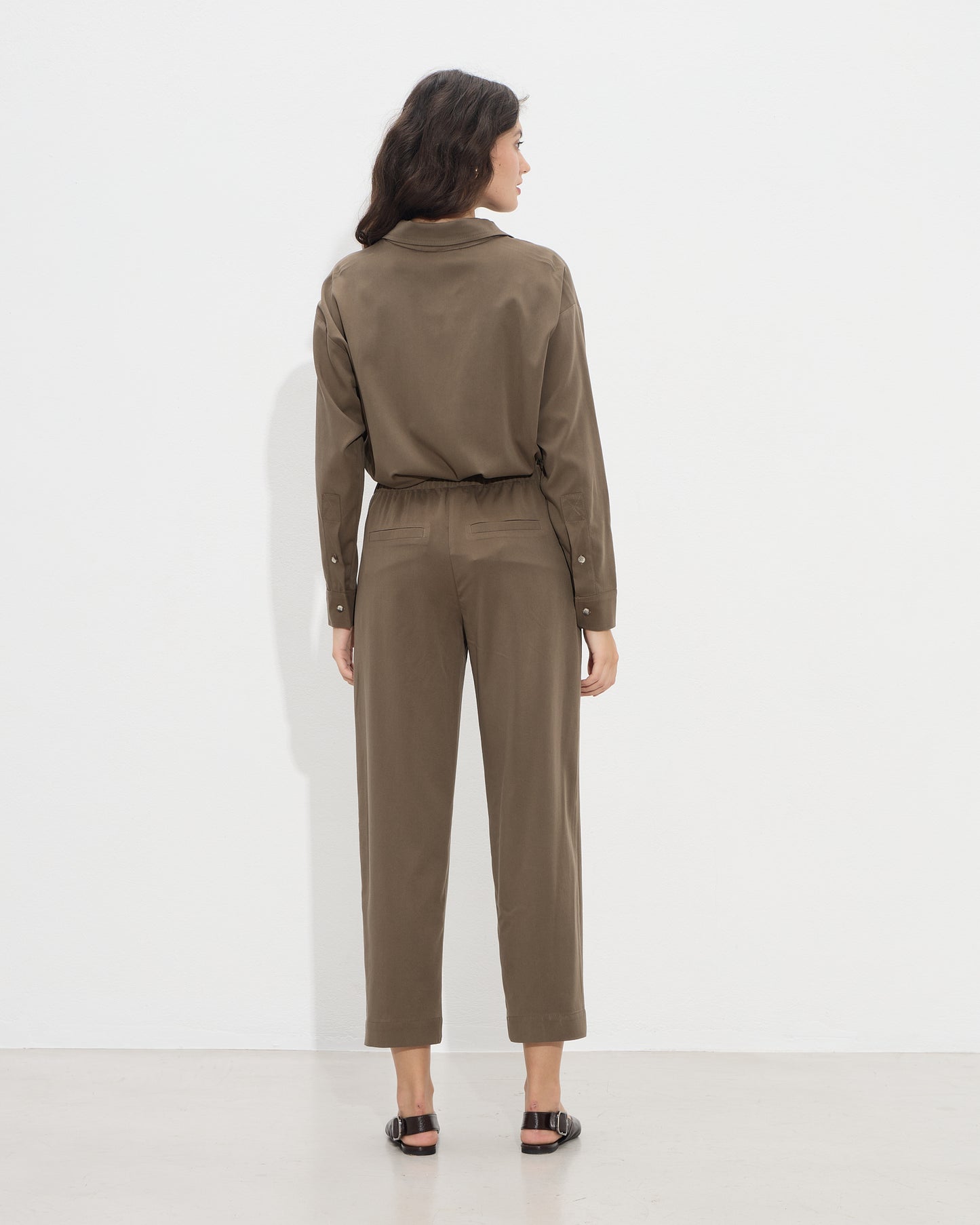 Passager - Pantallona jeshile dhe te zeza prerje e drejte me llastik ne bel