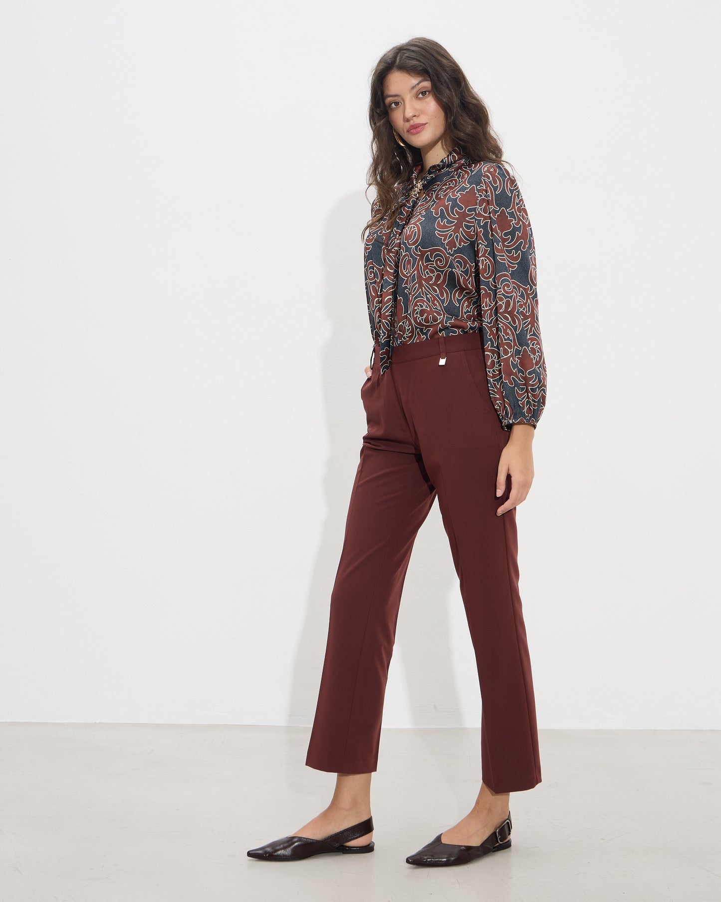 Passager - Pantallona serioze vishnje