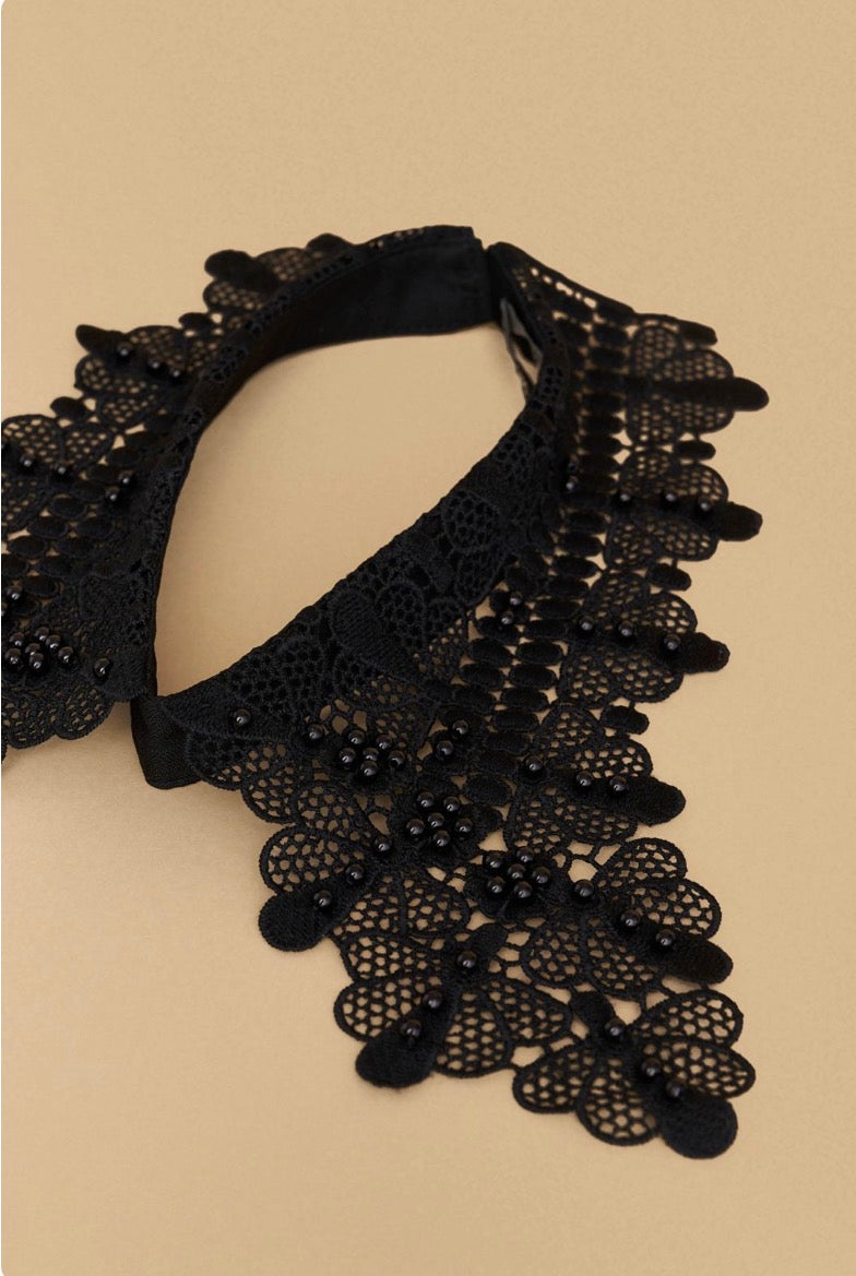 attrattivo - Kollare prej dantelle me elemente dekorative