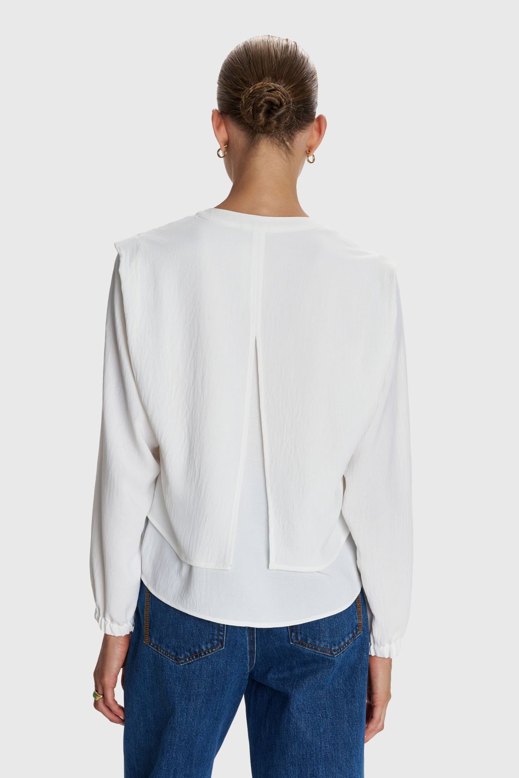 ALE - Bluze e bardhe me jake V