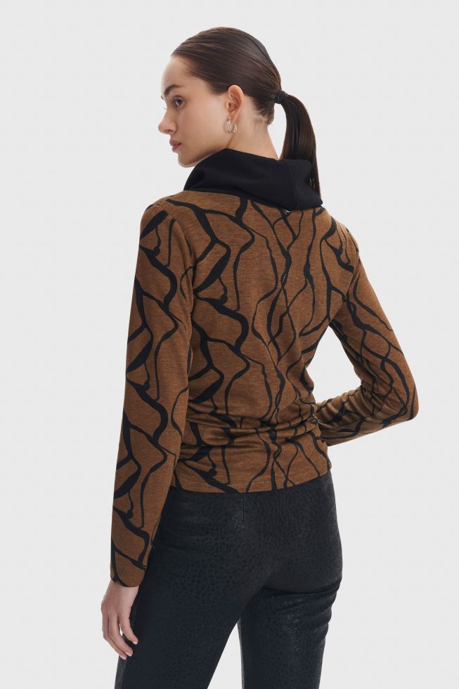 ALE - Bluze kafe me golf dhe motive