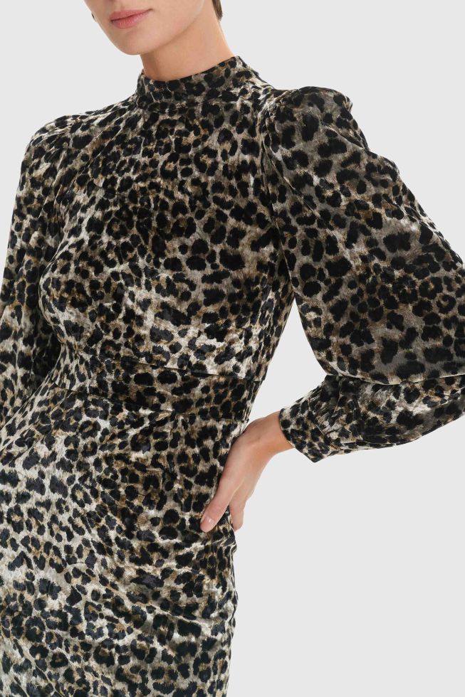 Ale - Fustan velvet me printe leopardi