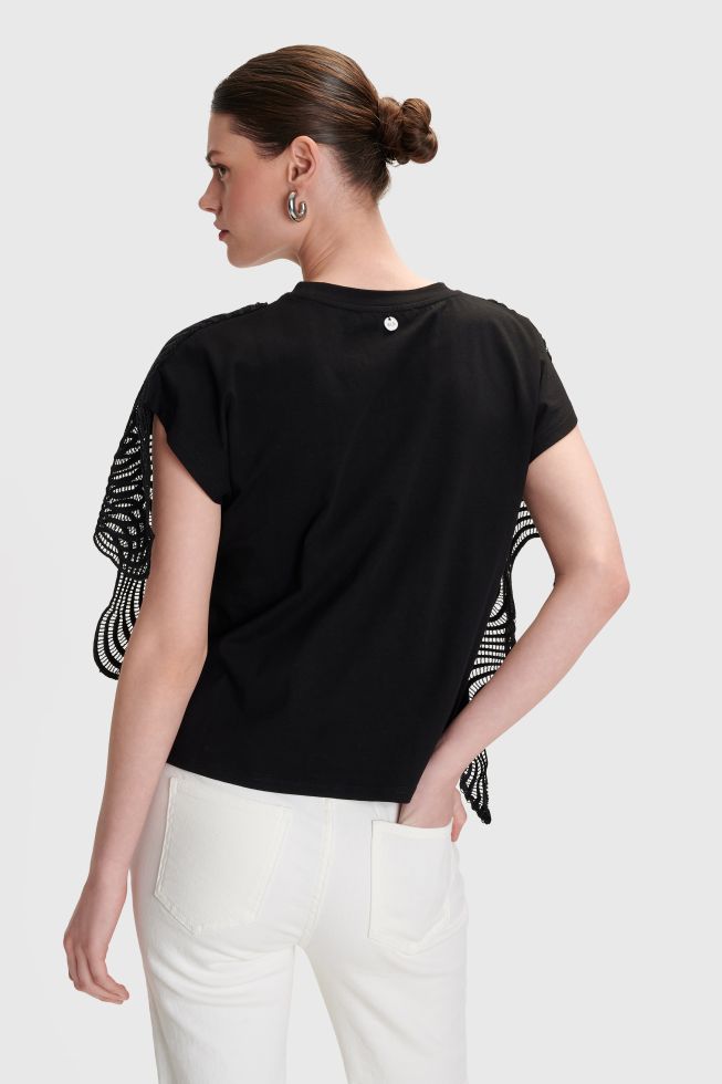 ALE - Bluze e bardhe dhe e zeze me menge te shkurtra dhe rrjete