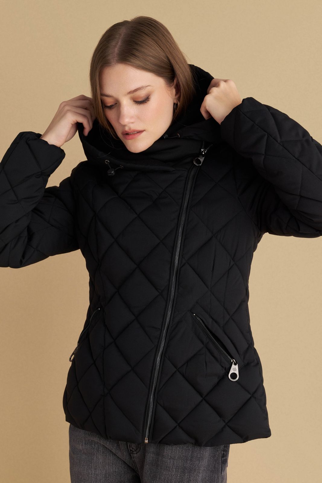 attrattivo - Xhup vishnje dhe i zi me kapuc