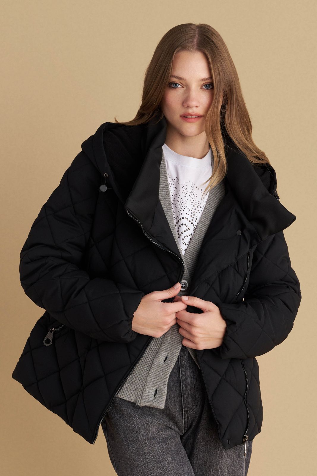 attrattivo - Xhup vishnje dhe i zi me kapuc