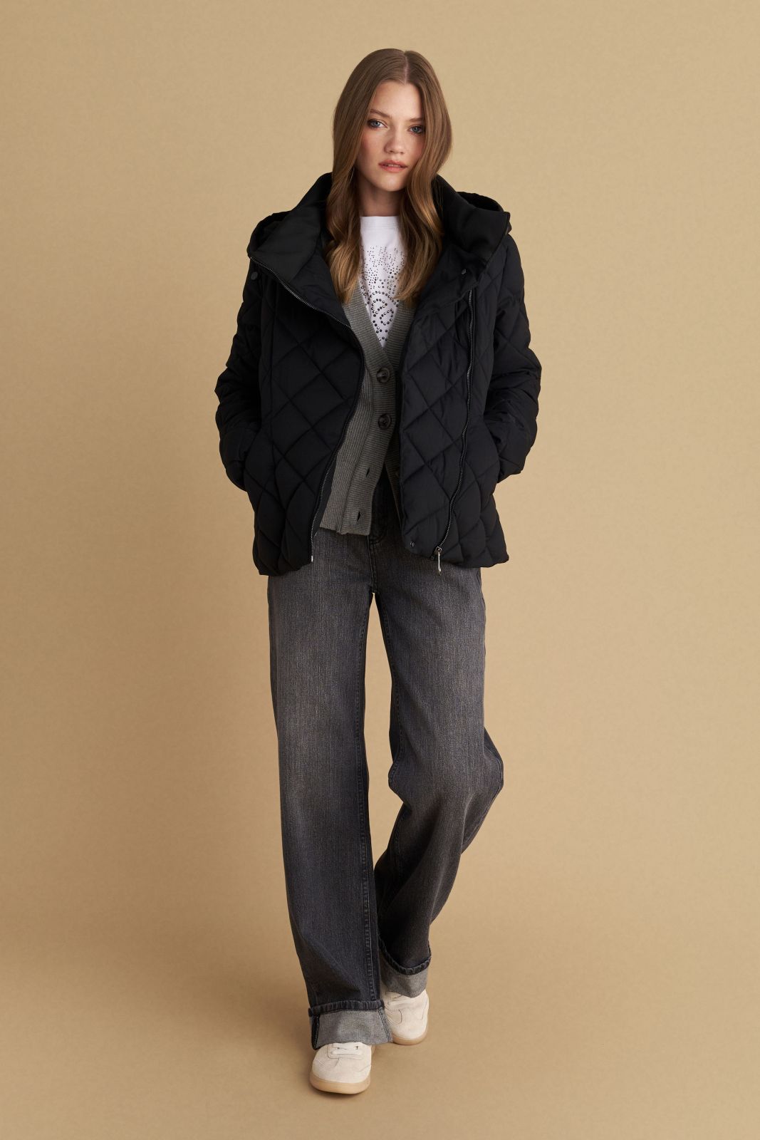 attrattivo - Xhup vishnje dhe i zi me kapuc