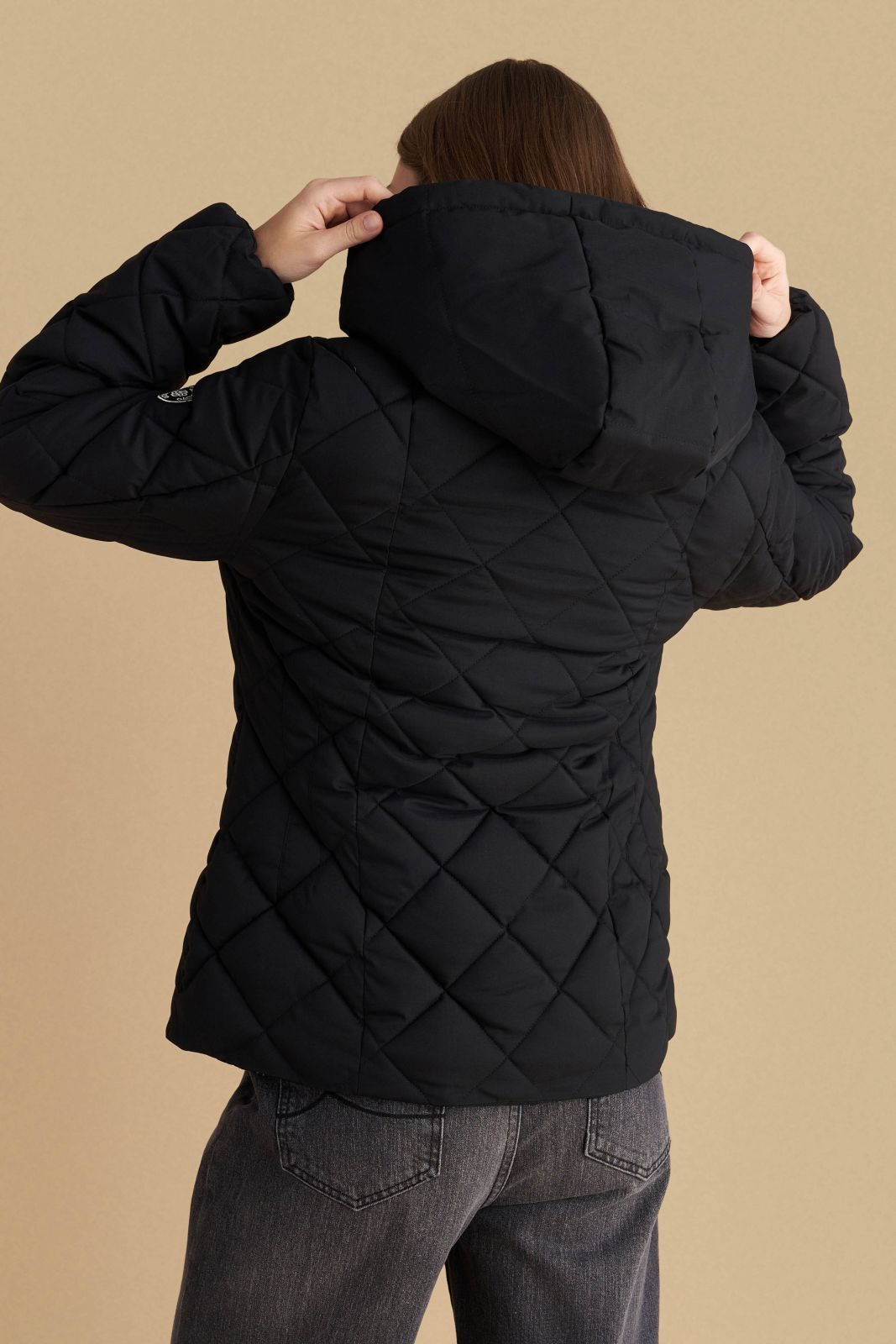 attrattivo - Xhup vishnje dhe i zi me kapuc