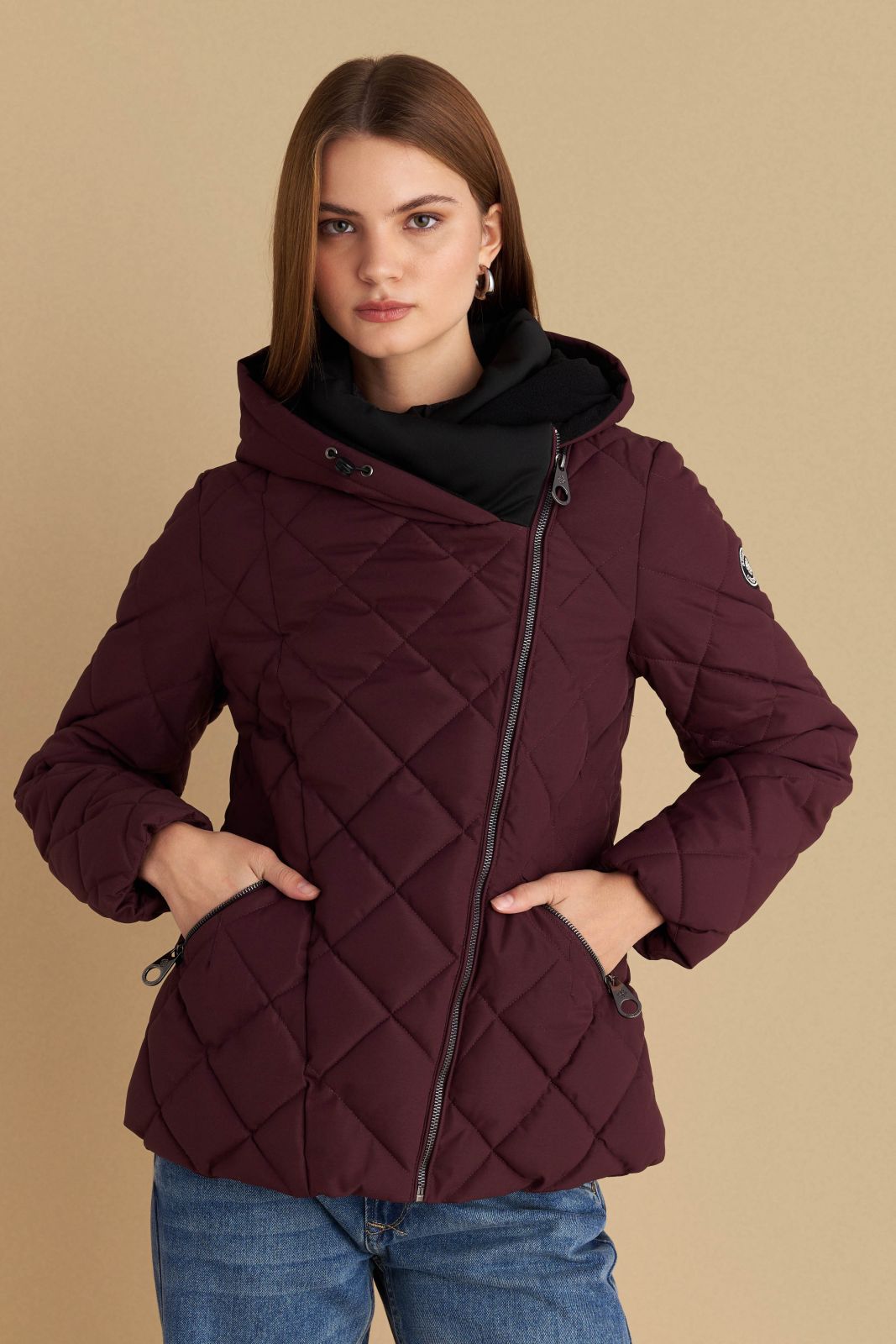 attrattivo - Xhup vishnje dhe i zi me kapuc