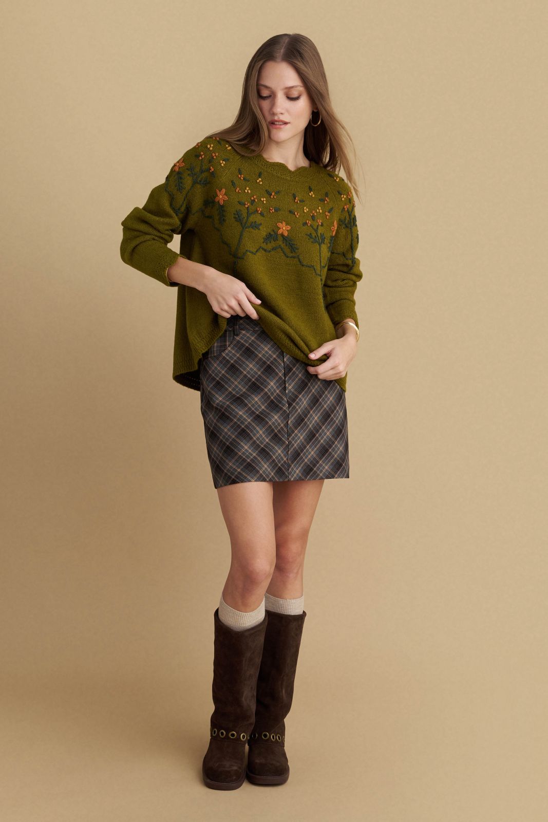 attrattivo - Pulover jeshile e thurur me qendisje