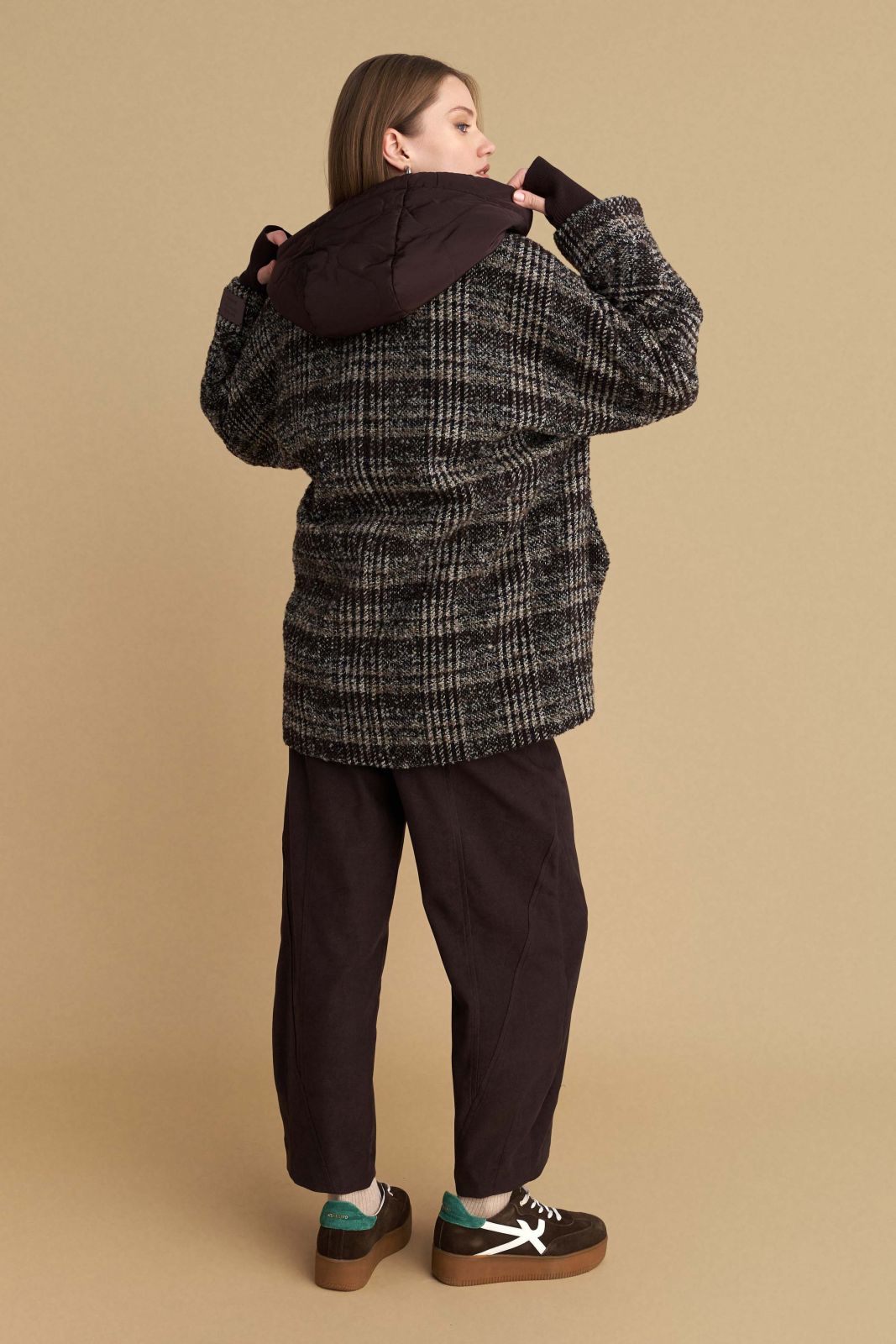 attrattivo - Pallto e shkurter kafe me kapuc dhe me kuadrate