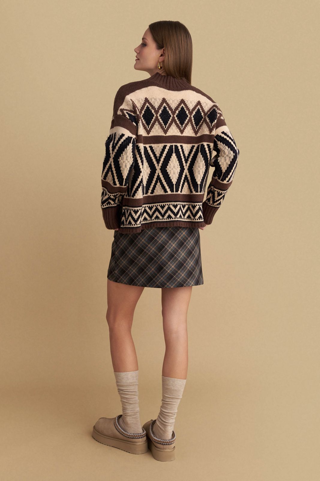 attrattivo - Pulover kafe e thurur me motive