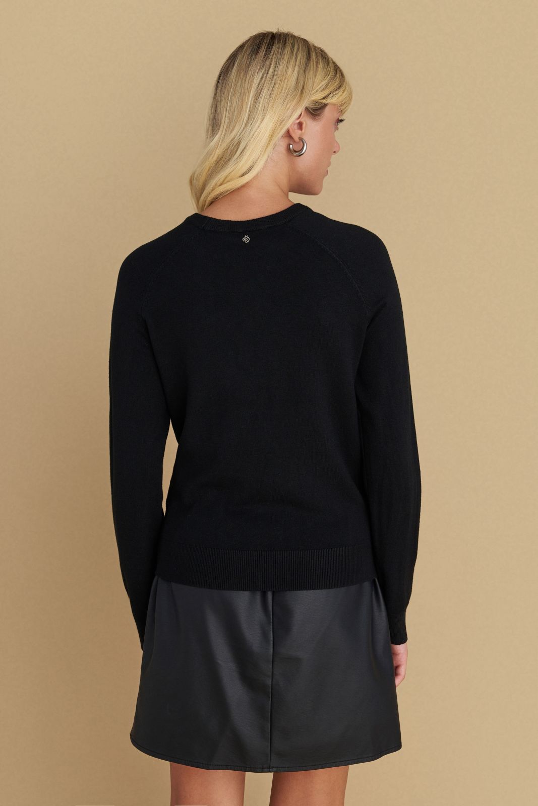 attrattivo - Bluze e deve vishnje , kafe , jeshile , e bardhe dhe e zeze