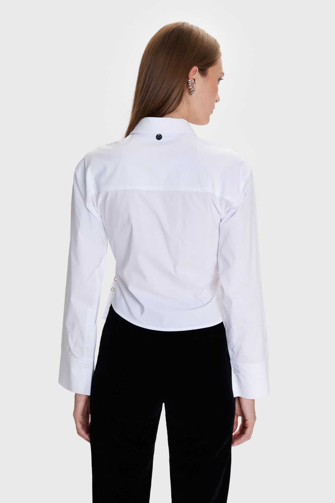 ALE - Kemishe e bardhe me prerje asimetrike