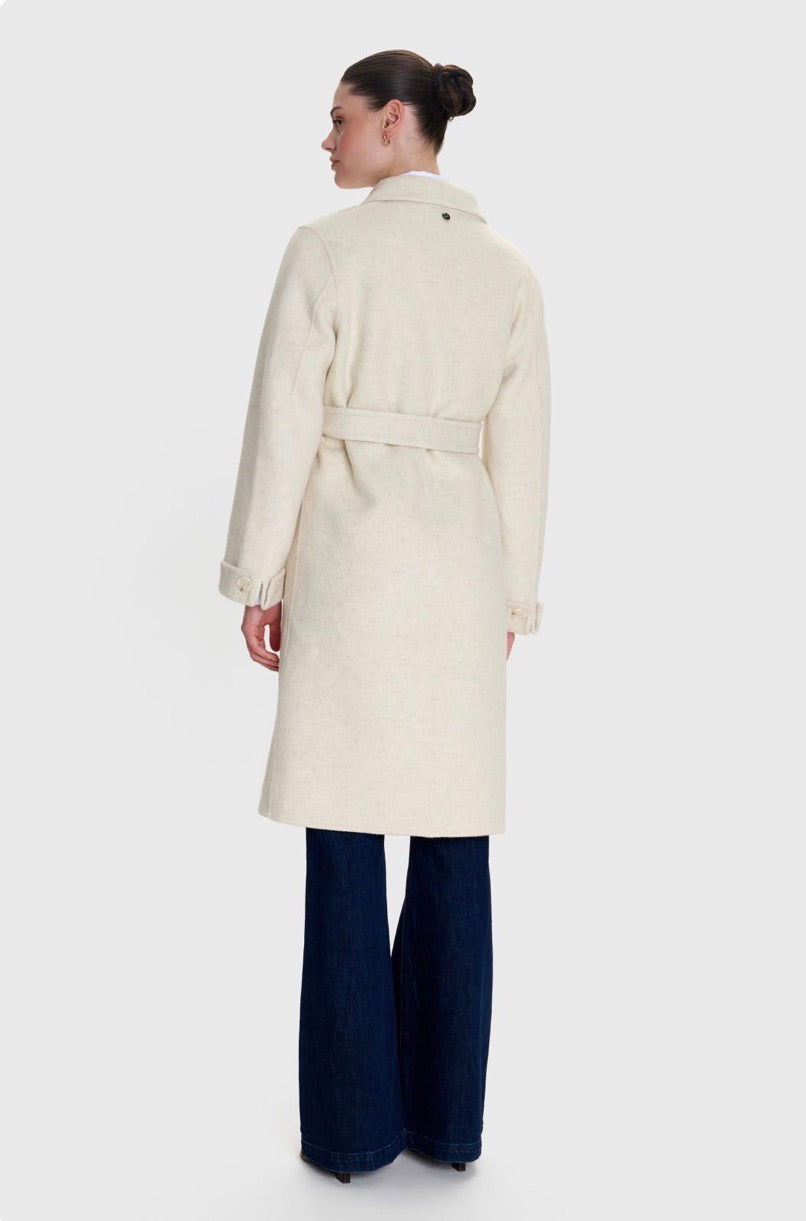 ALE - Pallto bezhe trecerekshe