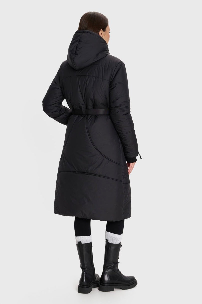 ALE - Xhup i zi me lidhje ne bel dhe kapuc