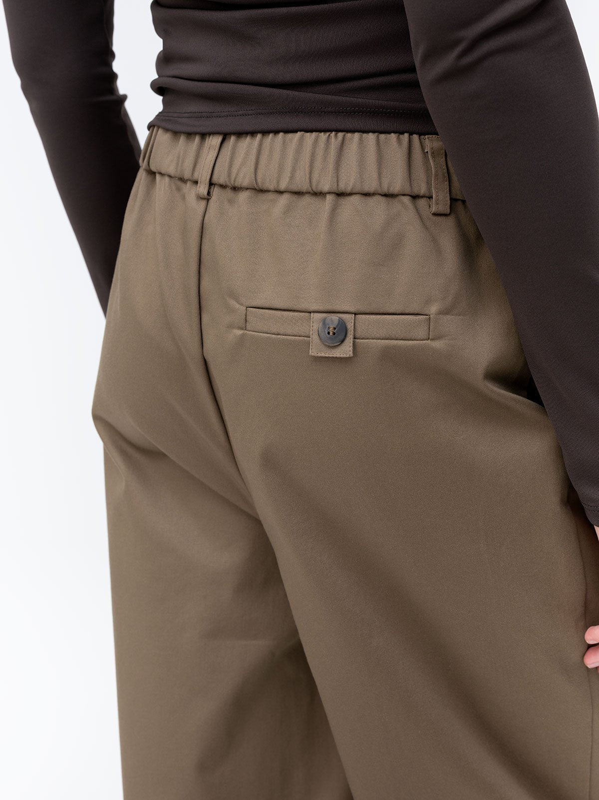 ONLY - Pantallona kafe me prerje te lirshme