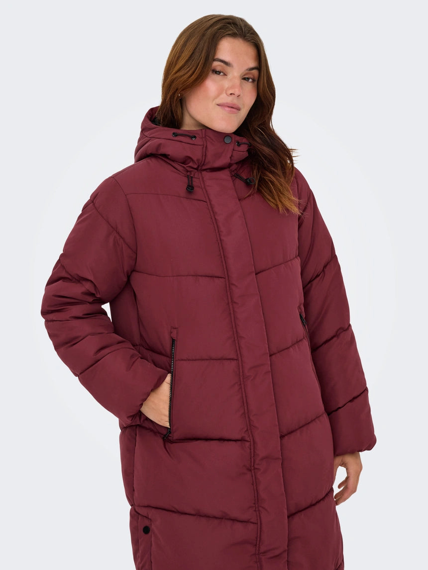 ONLY - Xhup vishnje dhe bezhe me kapuc