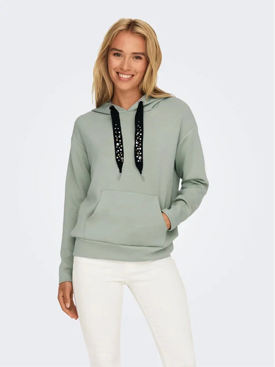 ONLY - Bluze me menge te gjata ne ngjyre te zeze dhe mente