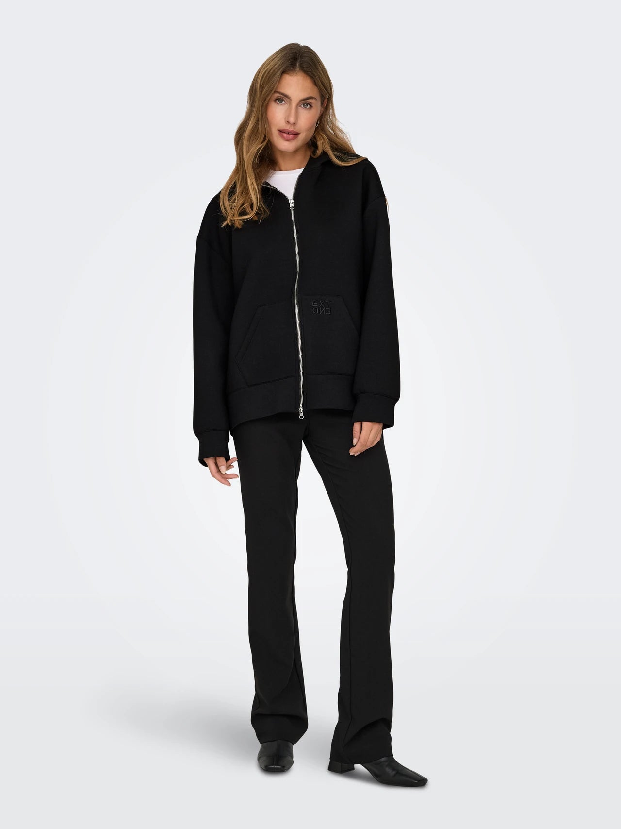 ONLY - Xhakete e zeze sportive oversize me zinxhir dhe kapuc