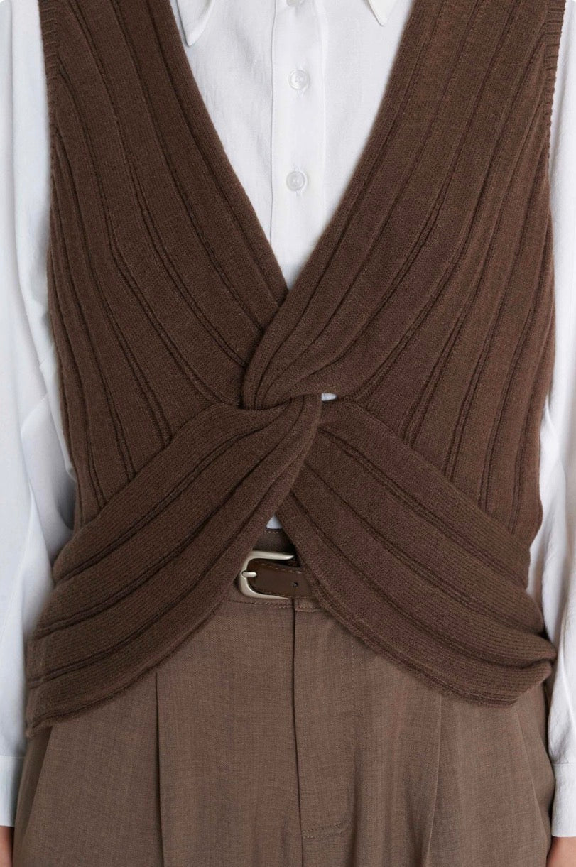 ALE - Jelek deve kaf dhe i kuq