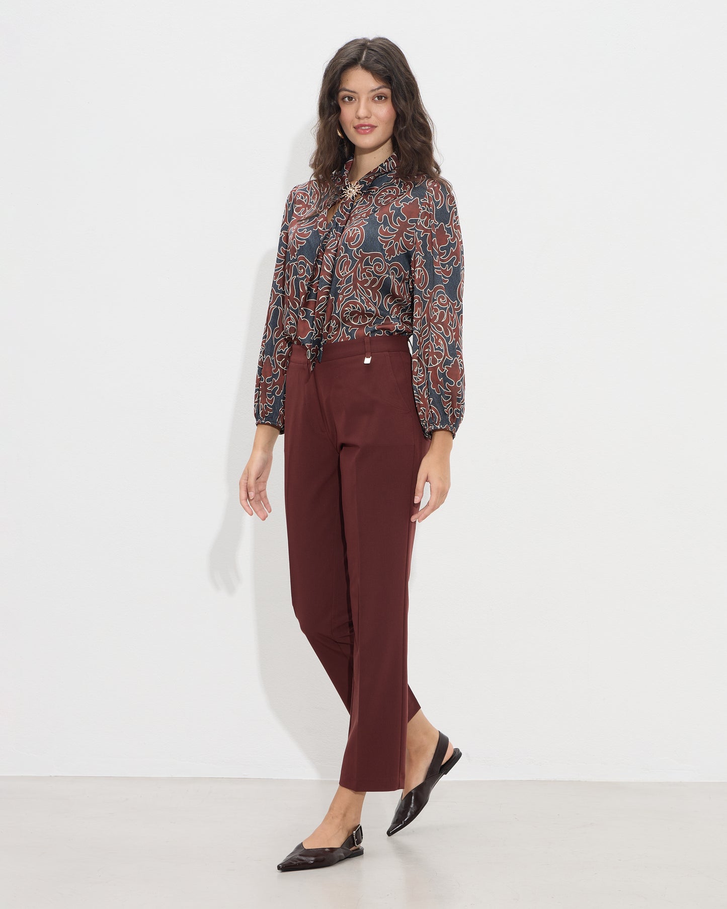 Passager - Pantallona serioze vishnje