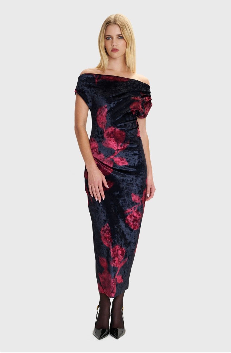 ALE - Fustan i zi veludhe i gjate me printe florale