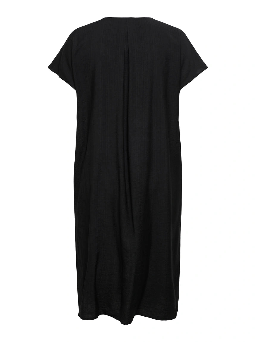 ONLY CARMAKOMA - Fustan i zi me xhepa