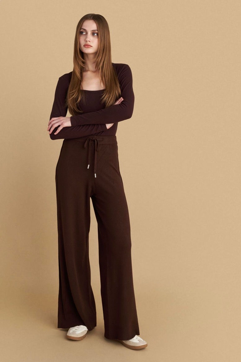 attrattivo - Pantallona deve bezhe dhe kafe me lidhje ne bel