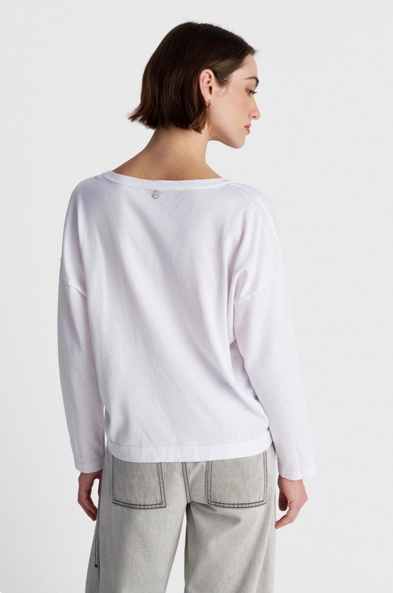 ALE - Triko pambuku e bardhe me kopsa