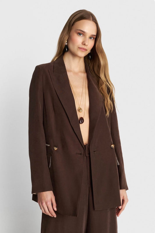 ALE - Xhakete kafe serioze me detaje ne ane