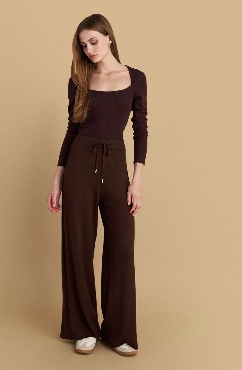 attrattivo - Pantallona deve bezhe dhe kafe me lidhje ne bel