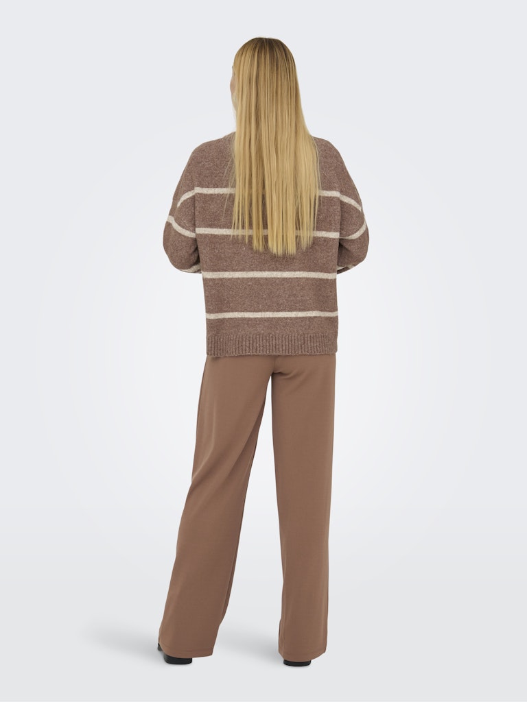 ONLY - Pulover bezhe dhe kafe me vija