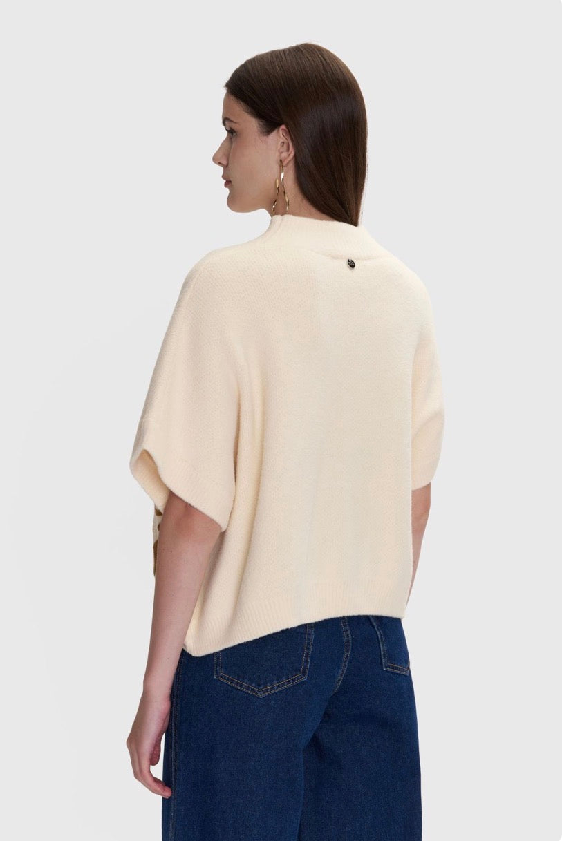 ALE - Bluze bezhe e thurur me detaje