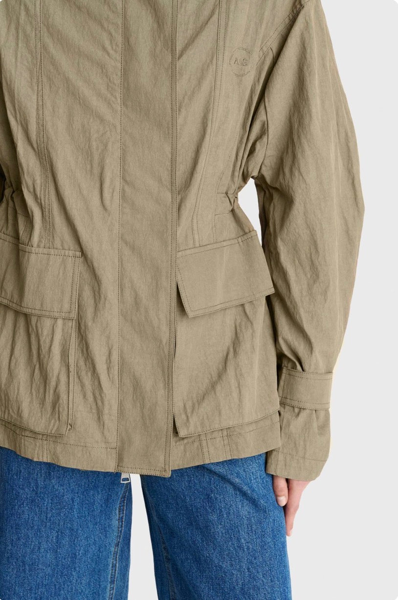 ALE - Xhakete doku blu dhe jeshile me lidhje ne bel