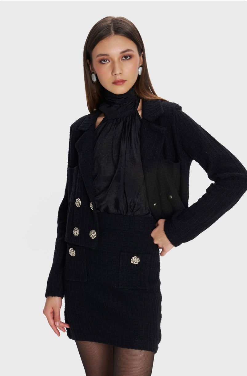 ALE - Fund i zi i shkurter me kopsa dekorative