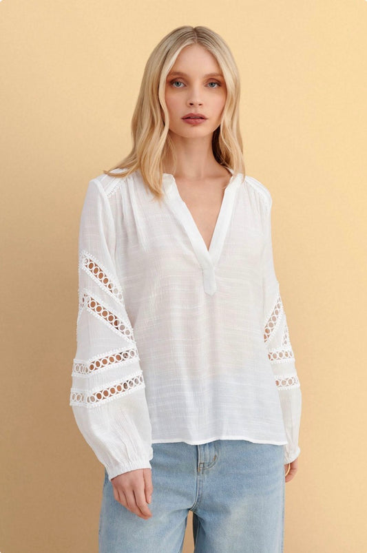 attrattivo - Kemishe e bardhe dhe e zeze me qendisje