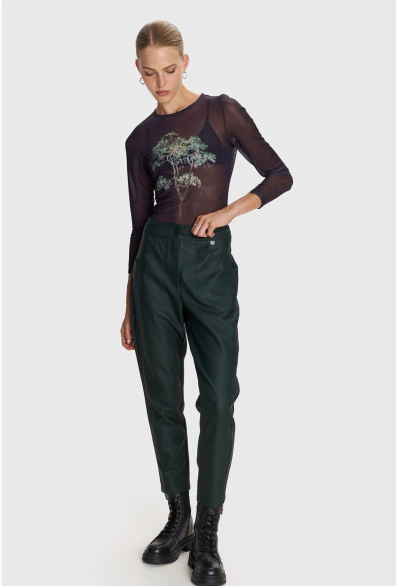 ALE - Pantallona lekure jeshile dhe te zeza me xhepa