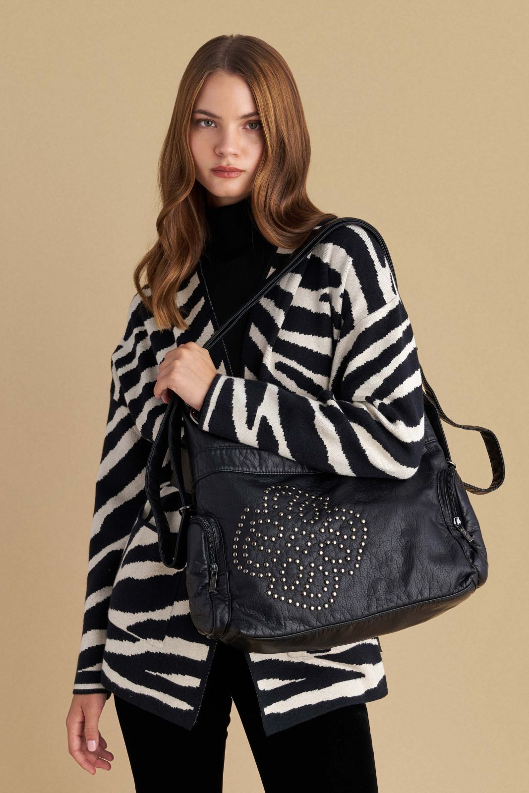 attrattivo - Cante multifunksionale e kuqe dhe e zeze