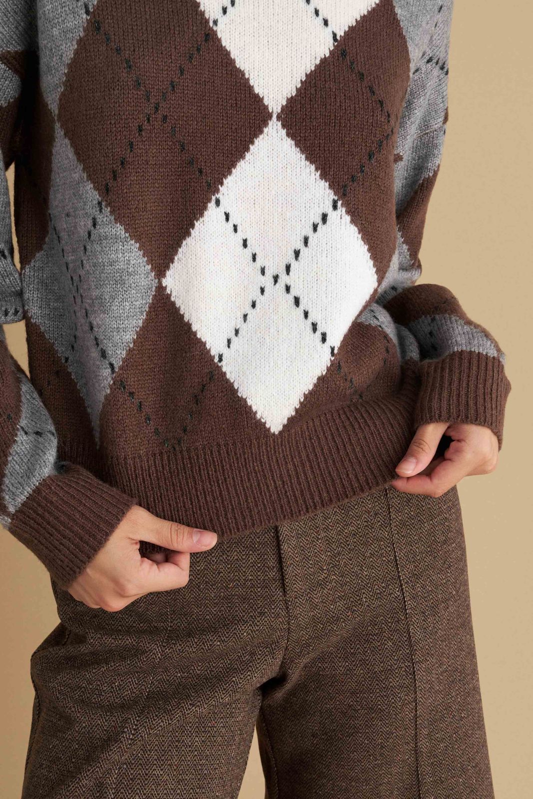 attrattivo - Pulover kafe me motive