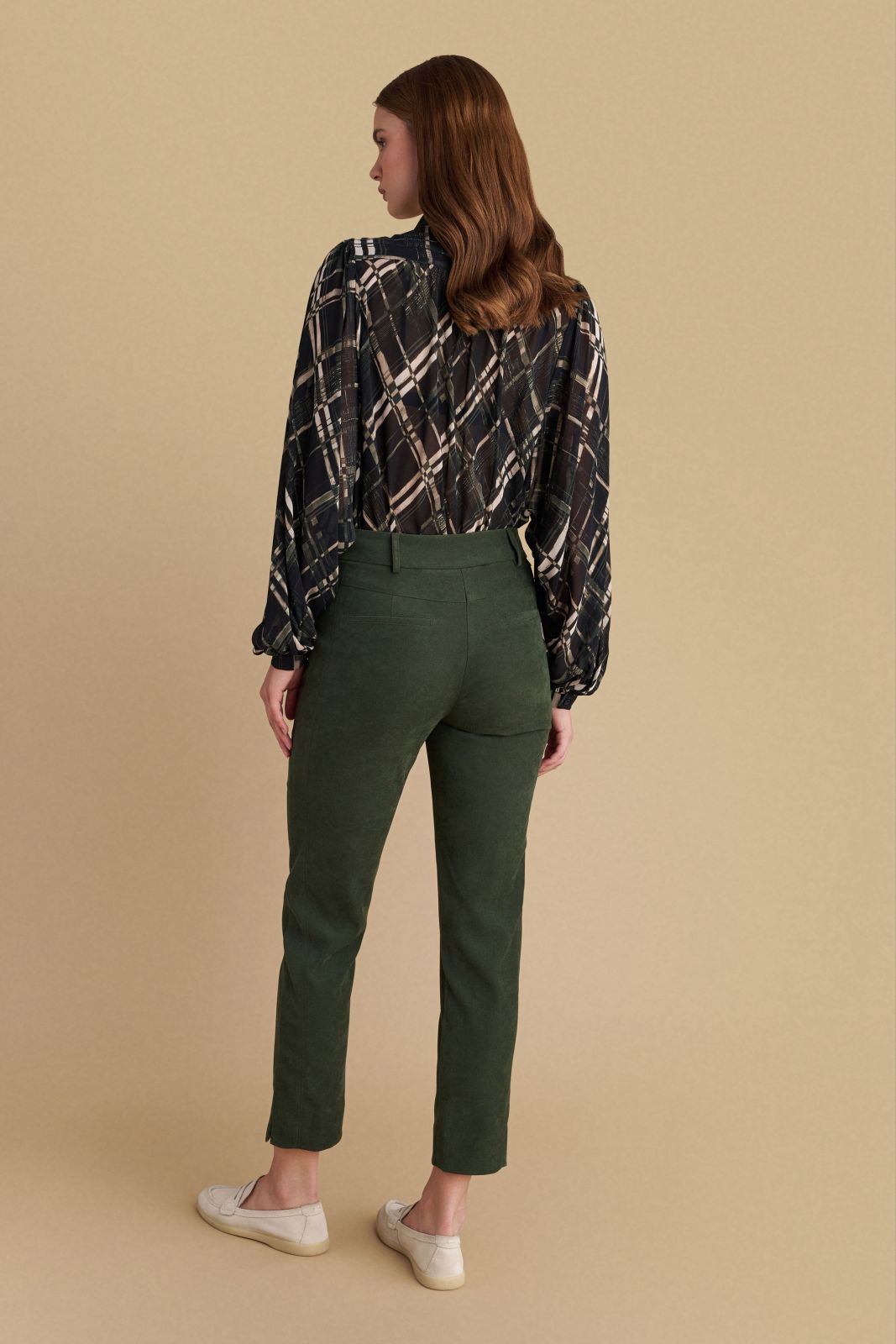 attrattivo - Pantallona kadife jeshile dhe kafe me prerje te ngushte