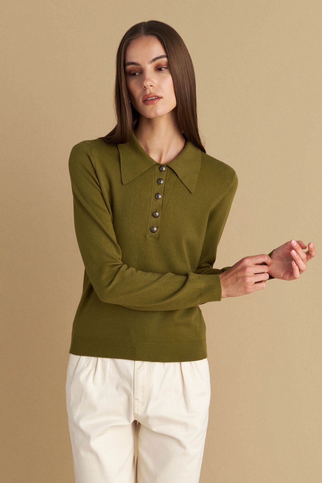 attrattivo - Bluze kafe, jeshile dhe e zeze me jake