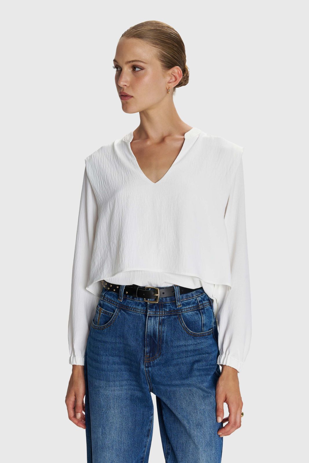 ALE - Bluze e bardhe me jake V