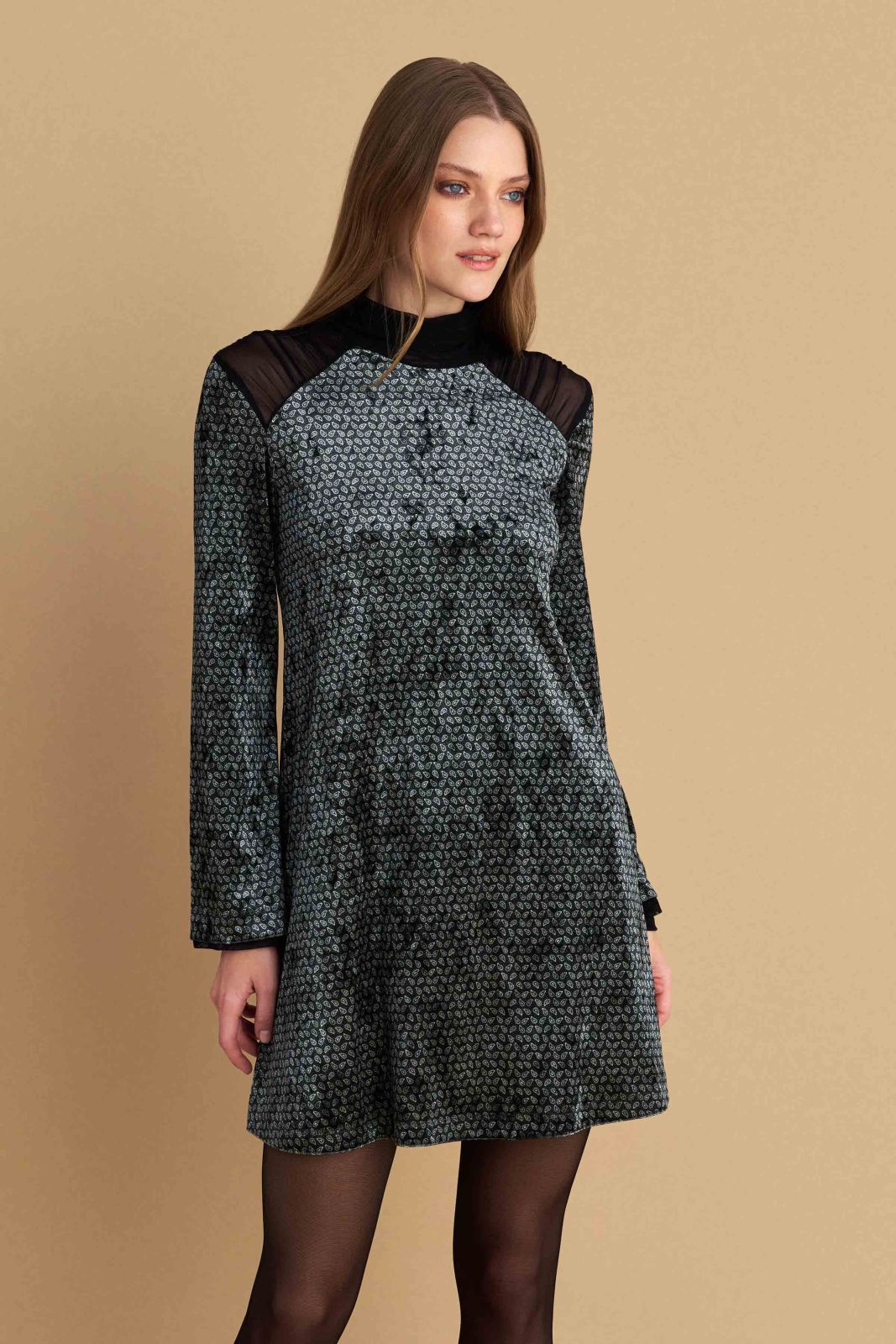 attrattivo - Fustan gri i shkurter veludh