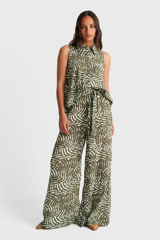 ALE - Set kemishe dhe pantallona jeshile kremi me motive