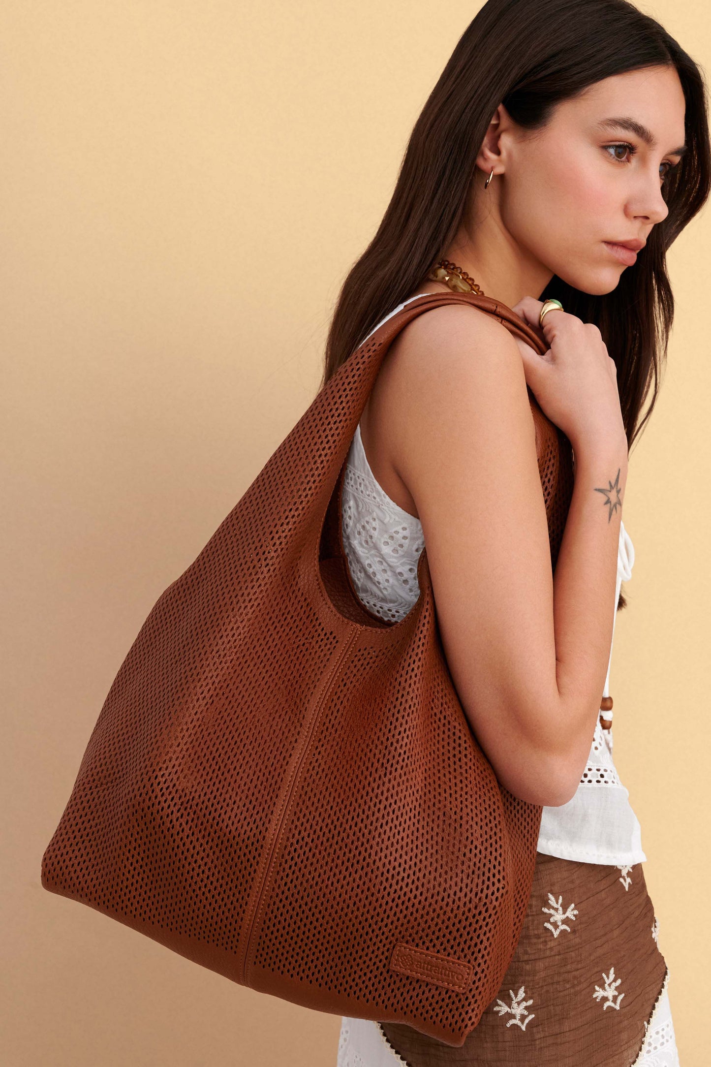 attrattivo - Cante krahu kafe