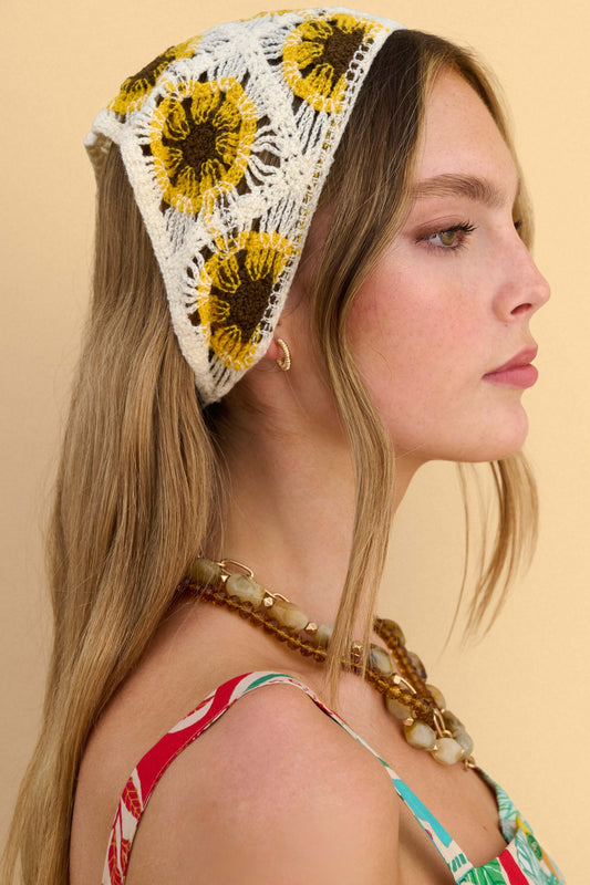 attrattivo - Bandana me thurje dhe motive florale
