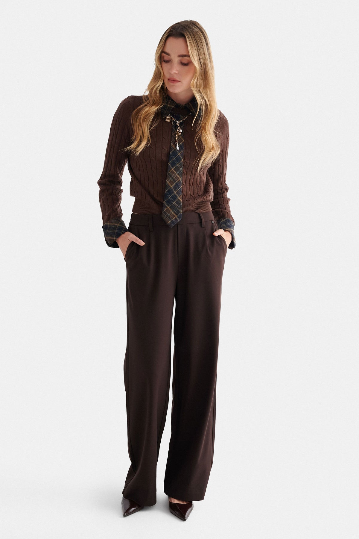 attrattivo - Pantallona serioze prerje e drejte ne ngjyren kafe, te zeze dhe gri