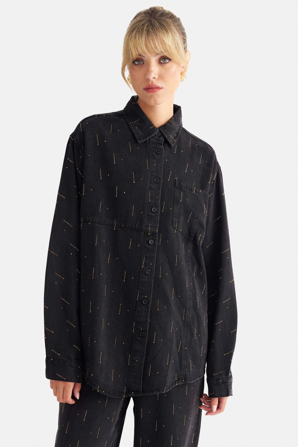 attrattivo - Kemishe e zeze oversize me detaje gurash