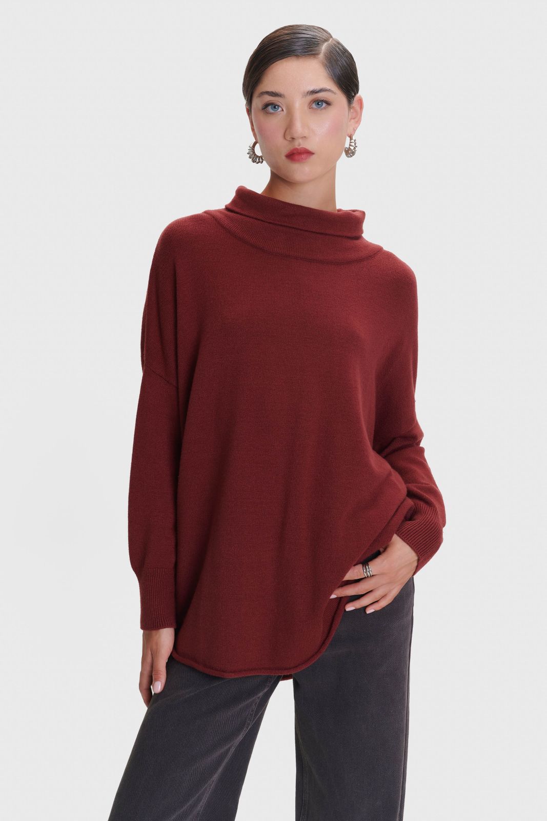 ALE - Pulover e lirshme blu,jeshile, e bardhe, e zeze dhe vishnje