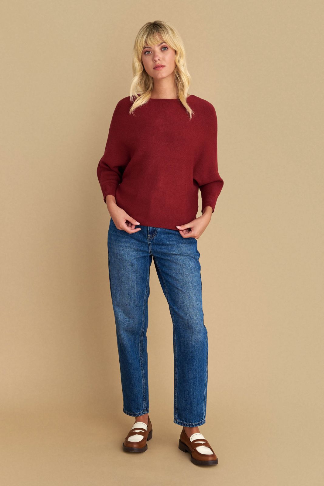 attrattivo - Pulover gri , e zeze , e kuqe dhe jeshile me menge te gjera